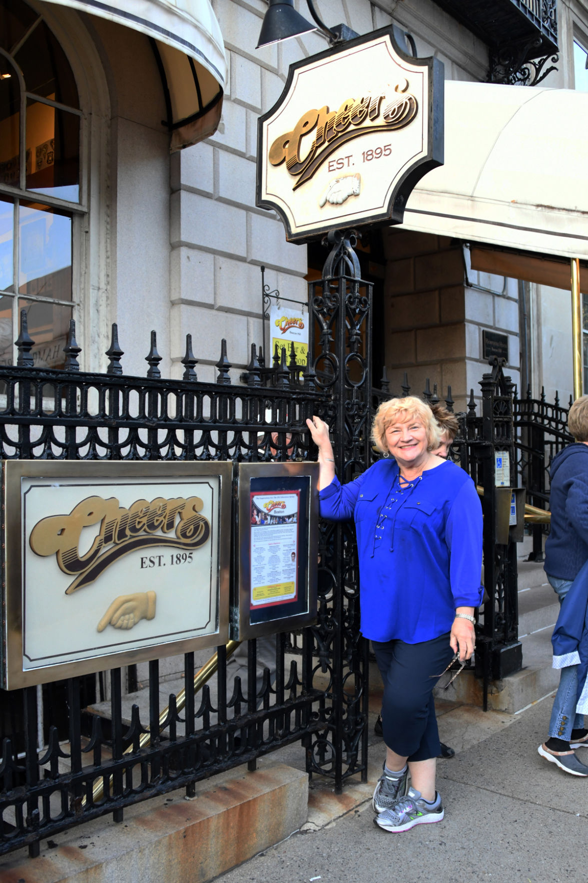 186 Bernice Mettenbrink at Cheers.jpg